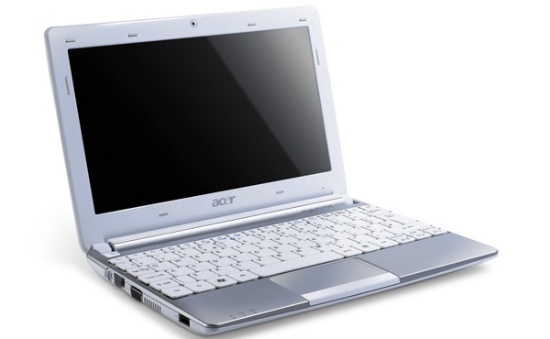Acer Aspire One D270 Следующий нетбук относится к классу компактных. Он оснащен дисплеем Acer CineCrystal со светодиодной подсветкой, диагональю 10,1 дюйма и разрешением 102х600 пикселей. Он основан на платформе Intel Cedar Trail. Использование двухъядерных процессоров Intel Atom N2600 и N2800 с интегрированными видеоадаптерами Intel GMA 3600/3650 позволило существенно снизить энергопотребление устройства, увеличив его производительность. Кроме того, в ноутбук устанавливают шестиячеечные батареи (в одной из моделей штатная батарея - трёхъячеечная), что позволяет ему работать до восьми часов в автономном режиме.