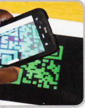 В университете Южной Дакоты придумали неви­димые QR-коды. От види­мых ( хорошо знакомых вам по нашему журналу-с их помощью мы делимся раз­ными смартфонными по­лезностями) новая разра­ботка сильно отличается. Для нанесения использу­ются нано-чернила синего и зеленого цветов, види­мые в инфракрасном спек­тре. Разработка будет использоваться в первую очередь как средство борьбы с фальшивомонет­чиками, однако сама собой напрашивается идея о дополнительных степенях защиты от всевоз­можного контрафакта. Акцизные марки с такими кодами подделать не легче, чем деньги.